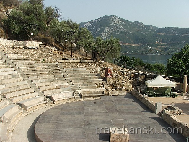 Palea Epidauros - antyczny teatr na pwyspie Nisi (May Teatr w Epidauros)